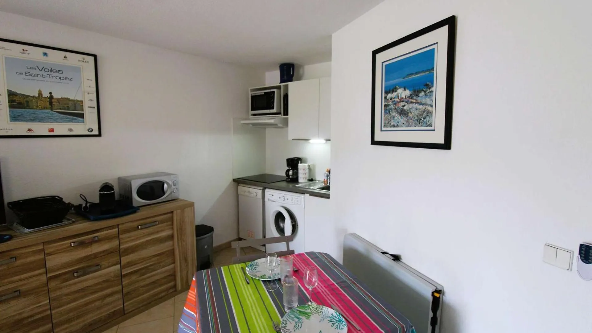 Gasdu - Golfe De St-Tropez- Appartement Avec Acces Mer Gassin