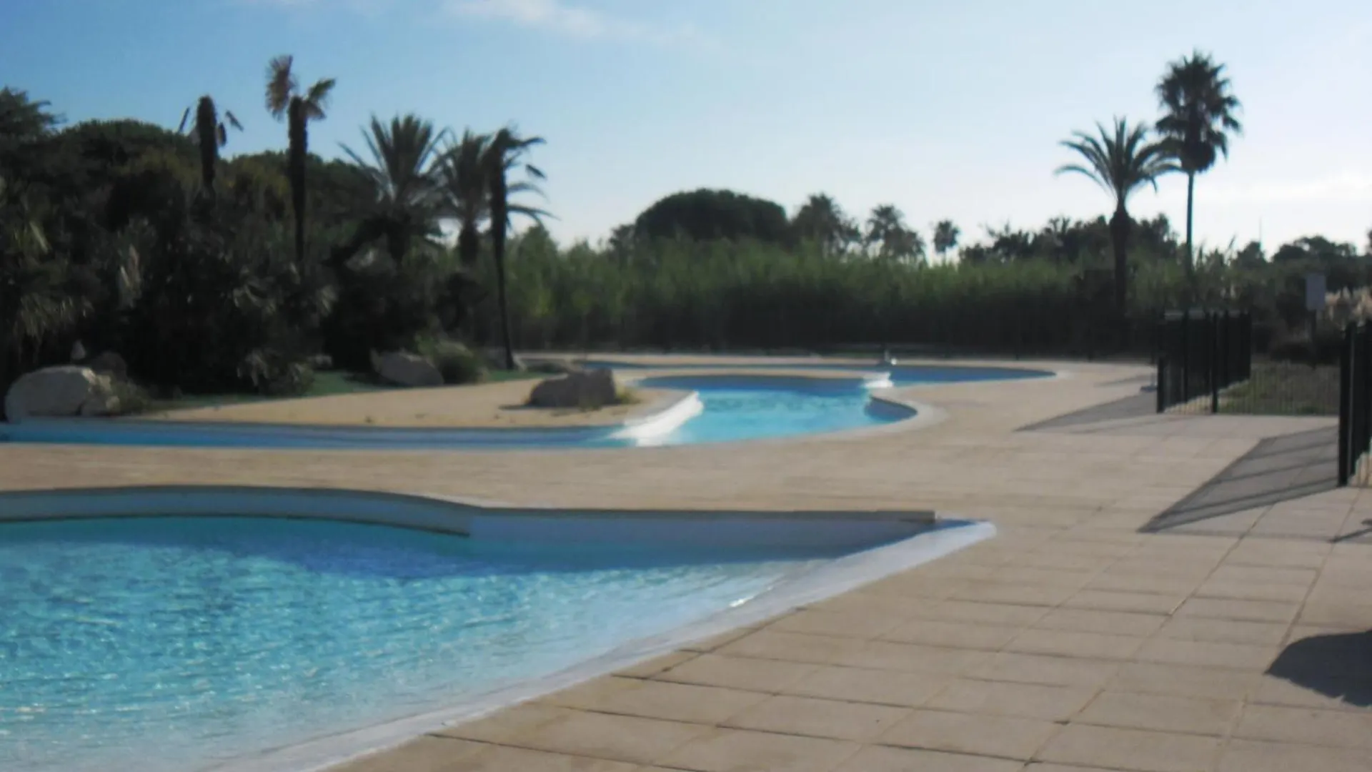 Gasdu - Golfe De St-Tropez- Appartement Avec Acces Mer Gassin