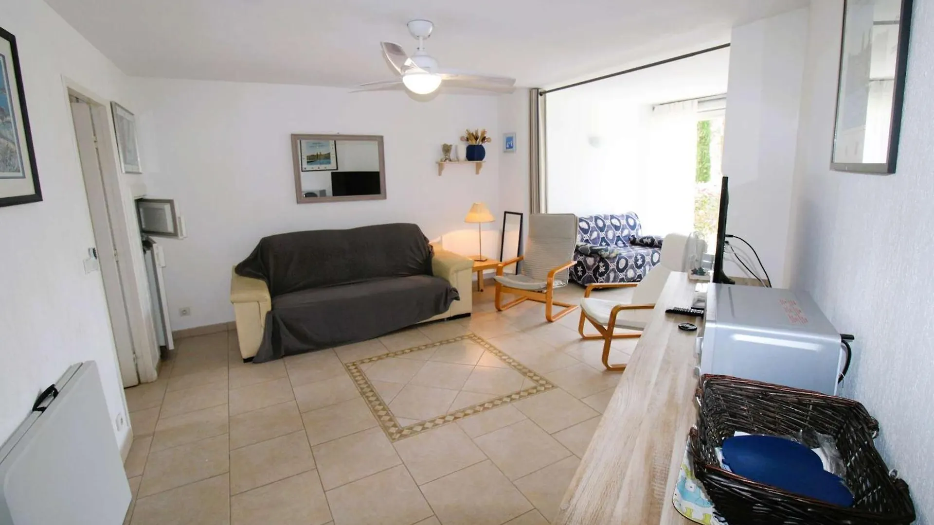 Daire Gasdu - Golfe De St-Tropez- Appartement Avec Acces Mer Gassin