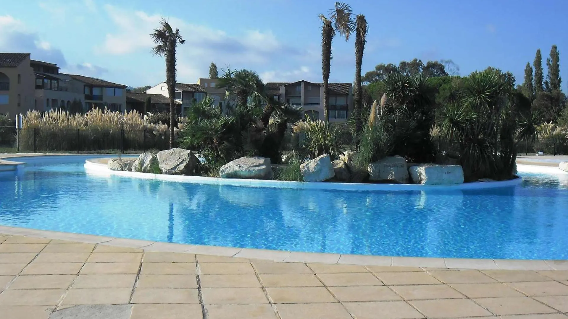 Gasdu - Golfe De St-Tropez- Appartement Avec Acces Mer Gassin Fransa